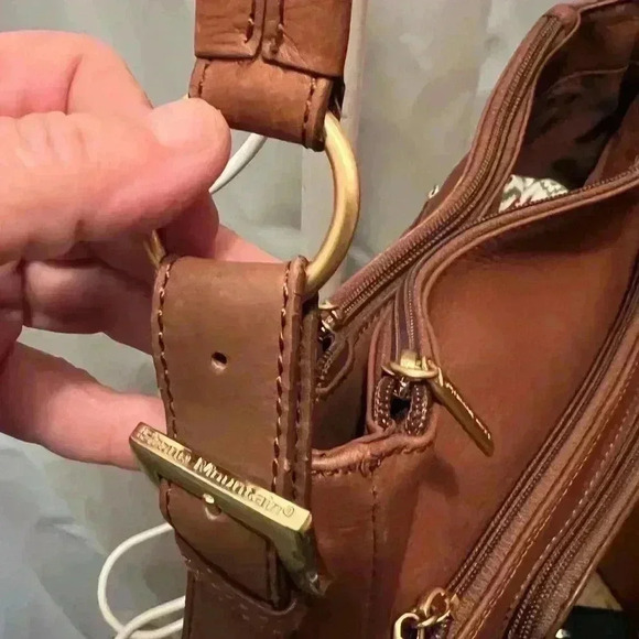 Stone Mountain buttery leather organizer handbag. - Picture 9 of 15